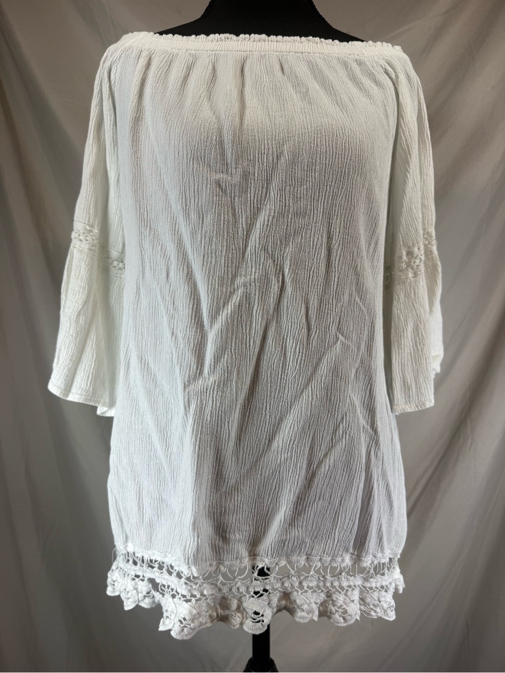 Flying Tomato Off-Shoulder Crochet Lace Gauze Tunic - Size Small
